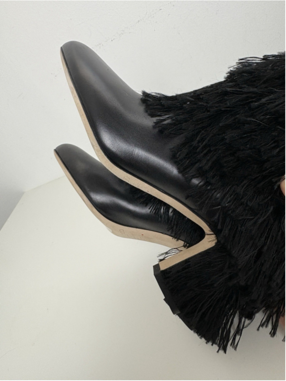 Jimmy Choo Knee High Boots Black Leather Size 37 Magalie Fringe - Picture 15 of 16